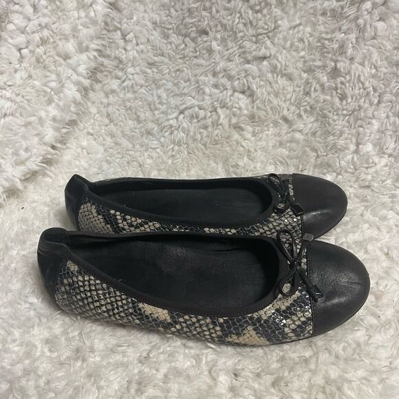 Visonic Leather Snakeskin Patterned Black & beige slip on Flats SZ10 - Picture 3 of 11